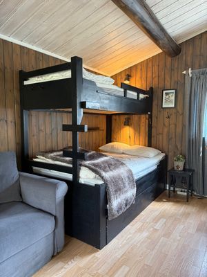 Överslaf 90 cm, underslaf 120 cm