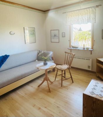 Strandnära hus centralt beläget i Byxelkrok - Bild 9