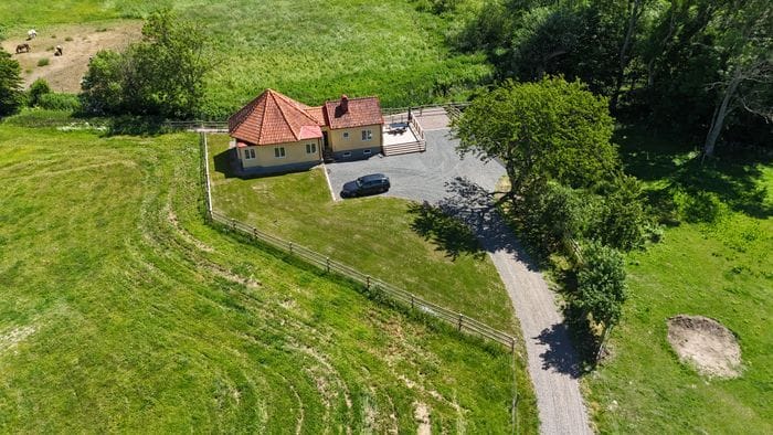 Nyrenoverad bostad i slottsmiljö