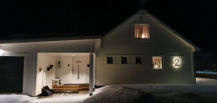 Hyr denna stuga i Älvsbyn på 150 m². 4 sängplatser. 6 956 - 12 057 kr per vecka. Se bilder och tillgänglighet här.