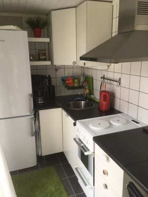 Hyr denna stuga i Varberg på 65 m². 6-8 sängplatser. Från 850 kr per dag. Se bilder och tillgänglighet här.