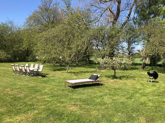 Strandnära och nyrenoverat i Hamra + gästhus - Bild 8