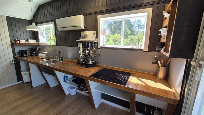 Bild 4 på stuga med privat terrass 50m från bushållplats