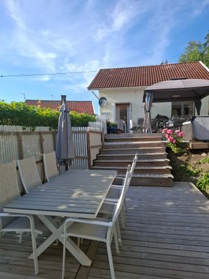 Mysig stuga med centraltläge nära havet