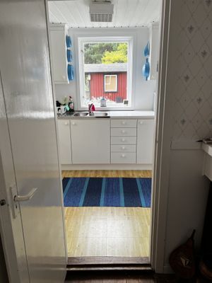 Bild 3 på Enkel skärgårdsstuga med sjötomt och egen brygga.