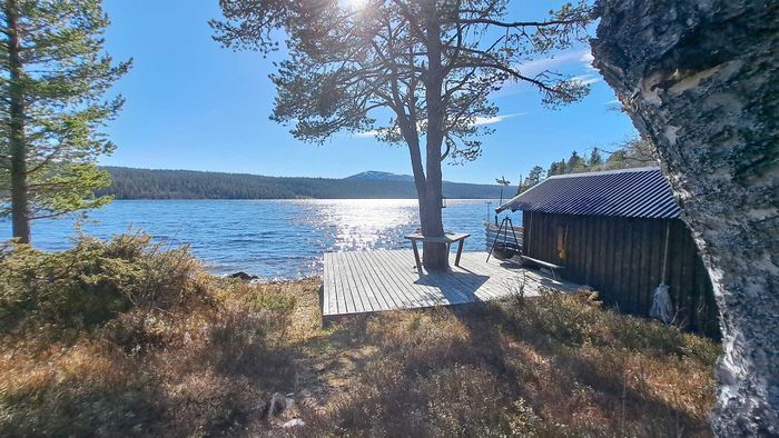 Unik stuga med sjö och fjällutsikt där båt ingår - Bild 7