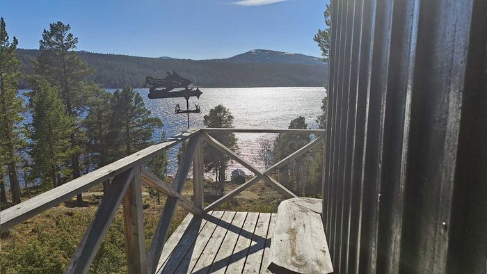 Bild 4 på Unik stuga med sjö och fjällutsikt där båt ingår