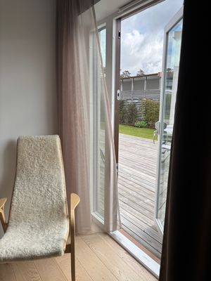 Strandnära modern villa - Bild 11