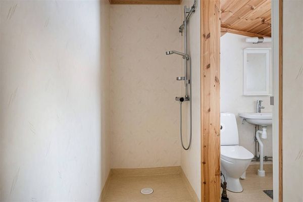Genuin fjällstuga med kvällssolsläge - Bild 10
