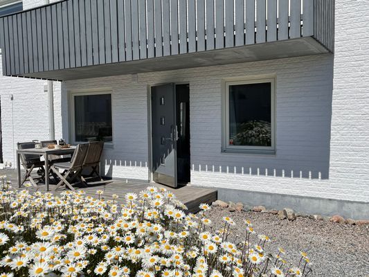 Havsnära boende i Grundsund med grill & uteplats - Bild 8