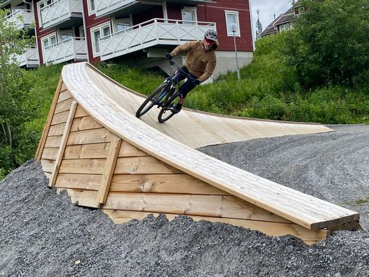 Bild 3 på Nyrenoverad övervån. Årebjörnen med vacker utsikt
