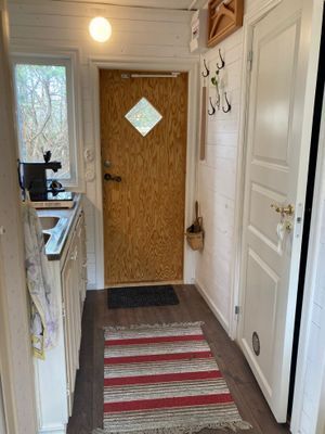 Stuga med vedeldad bastu och Jacuzzi - Bild 15