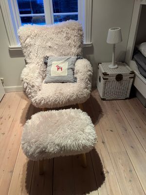 Bo på mysig helrenoverad dalagård mitt i byn ! - Bild 7