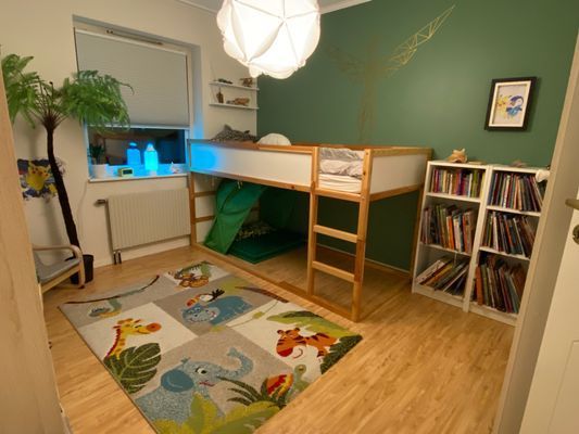 Rymligt hus med havsutsikt nära Lysekils centrum - Bild 11
