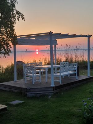 Uteplats m kvällssol