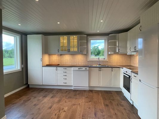Mysigt hus med utsikt mot Bolmen - Bild 7