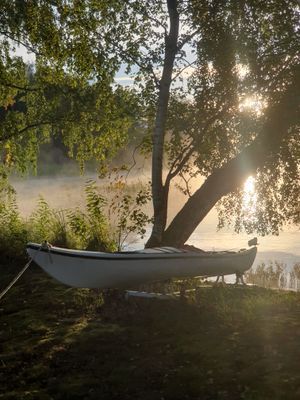 Havskajak att göra strandhugg med