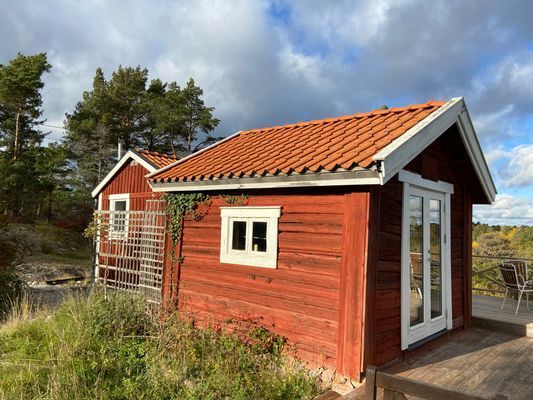 Idyllisk Skärgårdsstuga med milsvid havsutsikt