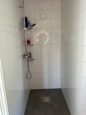 2-plansvilla med pool ett stenkast från bad - Bild 12