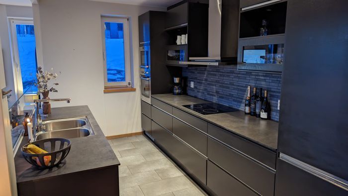 Hyr denna stuga i Åre på 95 m². 6 sängplatser. 8 000 - 35 000 kr per vecka. Se bilder och tillgänglighet här.