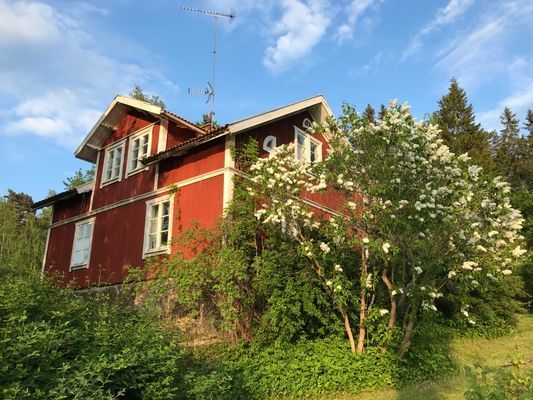 Mysig Stuga med Sjötomt - Bild 7