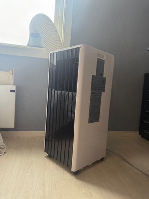 Ny AC i sovrum med dubbelsäng
