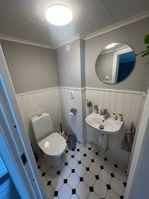 Hus i Karkashult nära sjö och Svenljunga stad - Bild 17