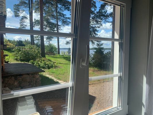 Strandstuga direkt vid sjökanten - Bild 6