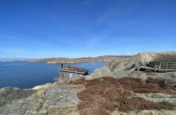 Blekets bastu med vy över havet