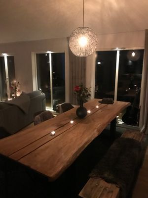 Hyr denna stuga i Gotland på 150 m². 8-12 sängplatser. 13 500 - 21 300 kr per vecka. Se bilder och tillgänglighet här.