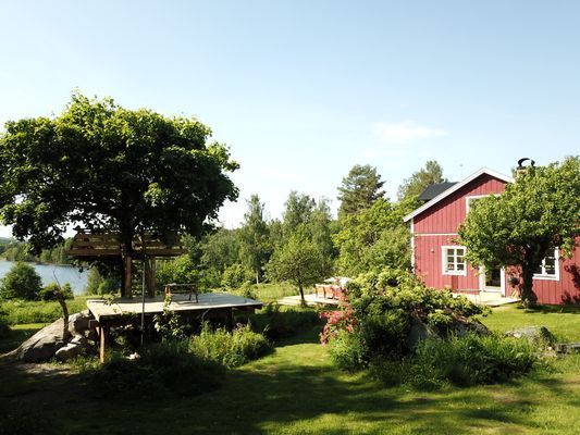 Här saktar tiden ner – din drömstuga vid vattnet - Bild 37