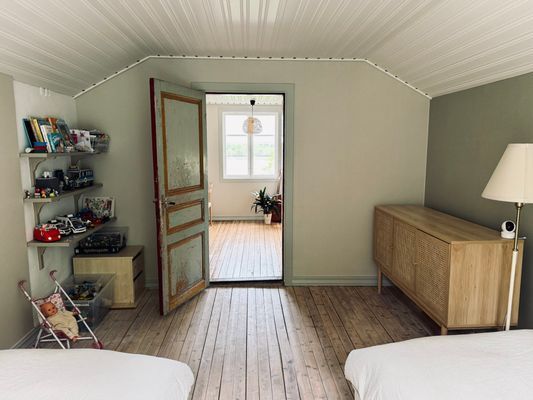 Här saktar tiden ner – din drömstuga vid vattnet - Bild 25