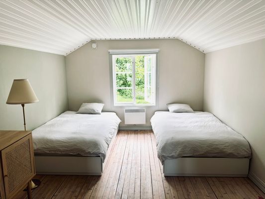 Här saktar tiden ner – din drömstuga vid vattnet - Bild 24