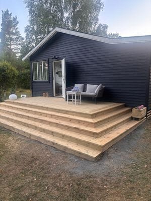 Mysigt fritidshus nära sjö och hav på vindö/Djurö