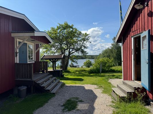 Bild 4 på Här saktar tiden ner – din drömstuga vid vattnet