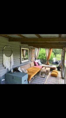 Slowcation i stuga på landet med grillkåta