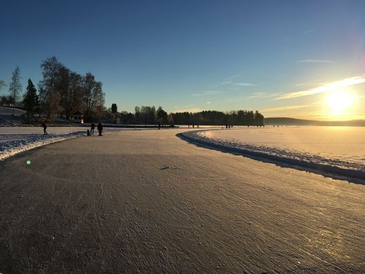 Hemtrevligt 1800-tals hus nära sjö och skog. - Bild 21