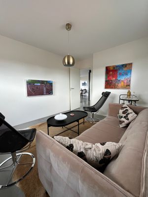 Villa med havsutsikt mitt i stan - Bild 7