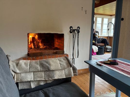 Hyr denna stuga i Ljungbyhed på 120 m². 6-8 sängplatser. 7 000 - 14 000 kr per vecka. Se bilder och tillgänglighet här.