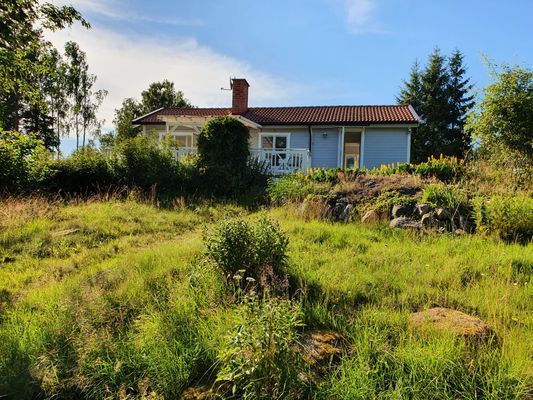 Nyrenoverat fritidshus i Håtö, mellan Norrtälje oc - Bild 14