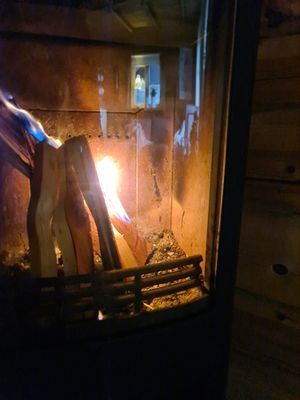 Stuga i naturskön omgivning. - Bild 8