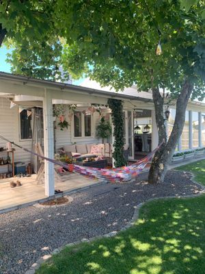 Stort strandnära sommarhus med härlig trädgård - Bild 13