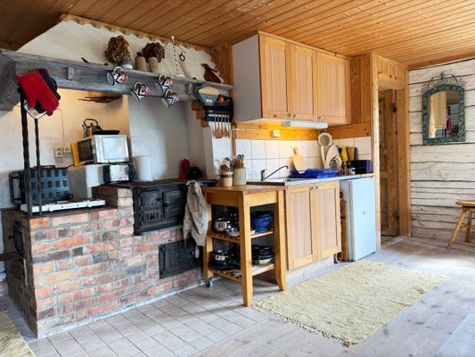 Hyr denna stuga i Västra Götaland på 60 m². 5 sängplatser. Från 7 081 kr per vecka. Se bilder och tillgänglighet här.