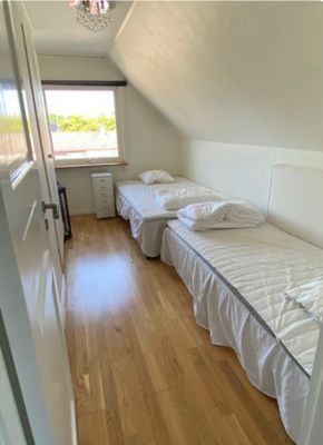 Stor villa med centralt avskilt läge i Borgholm - Bild 27