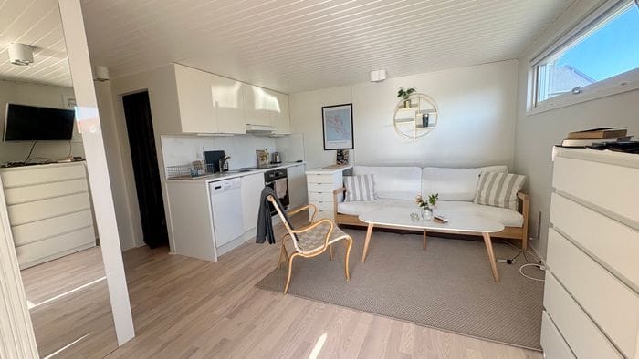 Fin stuga 100m från hav och strand