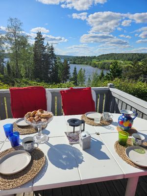 Charmigt sommarställe - sjöutsikt & rofyllt läge - Bild 21