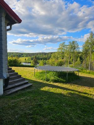 Charmigt sommarställe - sjöutsikt & rofyllt läge - Bild 20
