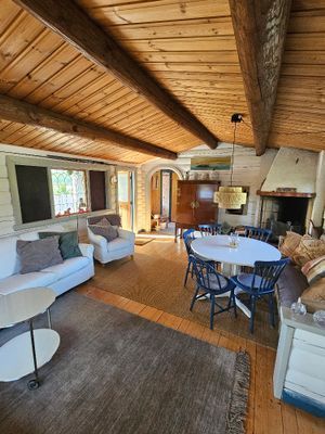 Charmigt sommarställe - sjöutsikt & rofyllt läge - Bild 7