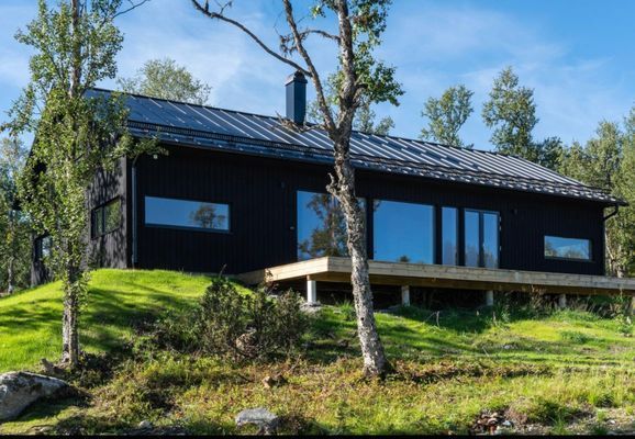 Nybyggd fjällstuga precis vid längdspår. - Bild 13