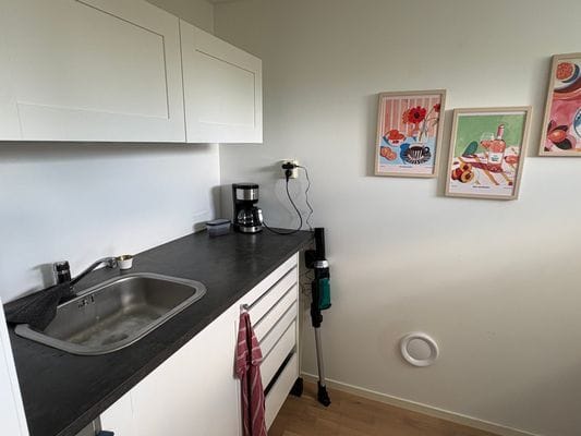 Hyr denna stuga i Ängelholm på 26 m². 2-4 sängplatser. Från 850 kr per dag. Se bilder och tillgänglighet här.